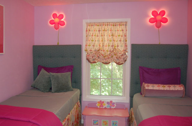 Girl's Room